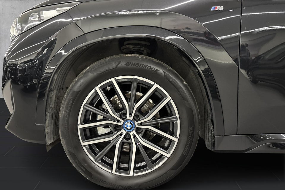 BMW iX1 eDrive20 M-Sport 5d