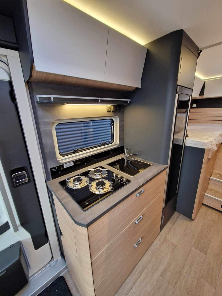 Hobby Optima De Luxe T65 GE 2,2 aut. 3d