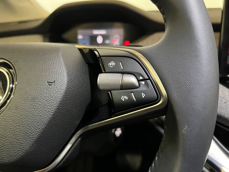 Skoda Enyaq 85 iV Plus Clever Loft 5d