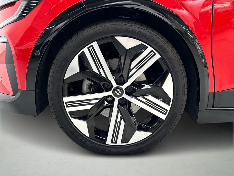 Renault Megane E-Tech 60 Iconic 5d
