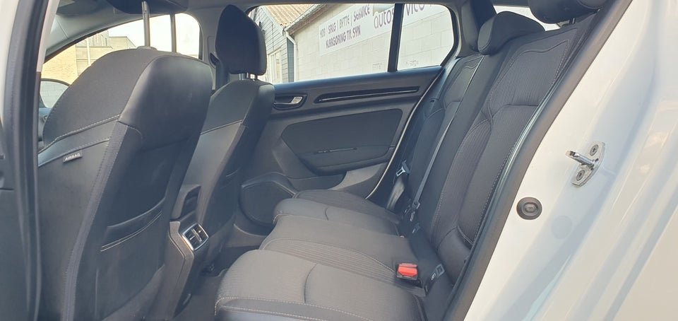 Renault Megane IV 1,2 TCe 130 Zen Sport Tourer 5d
