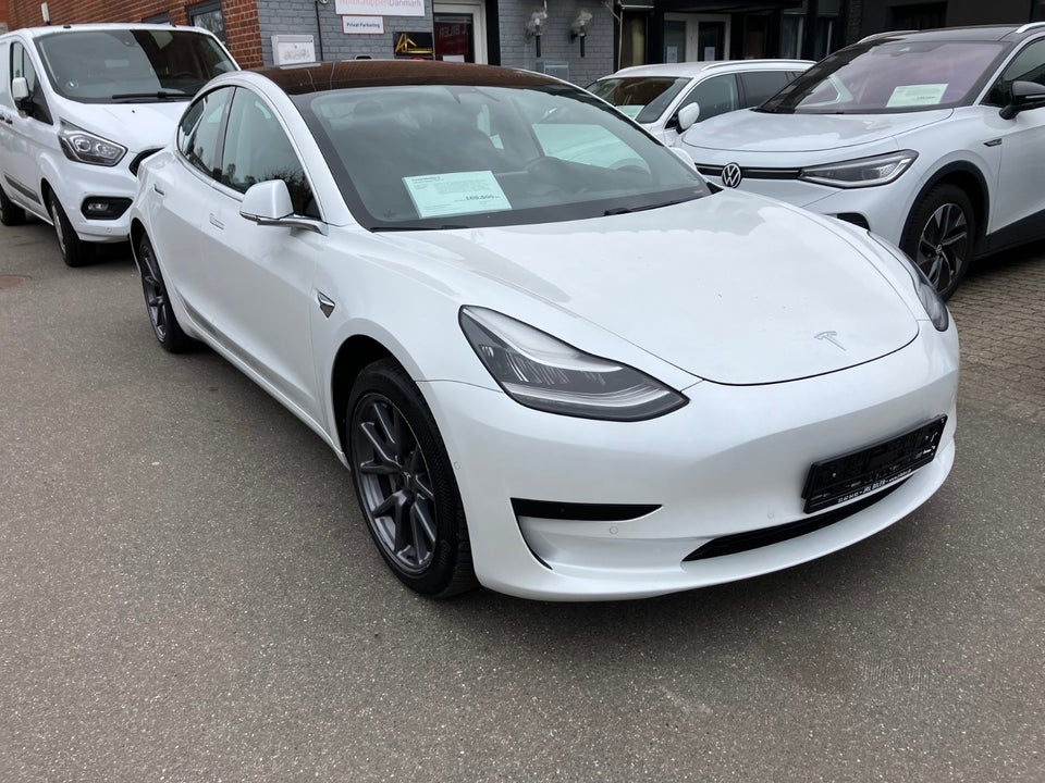 Tesla Model 3 Standard Range+ RWD 4d