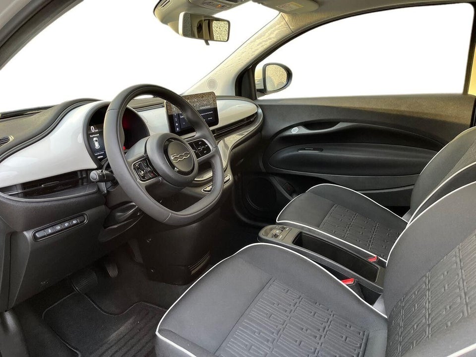 Fiat 500e 42 Icon Cabrio 2d