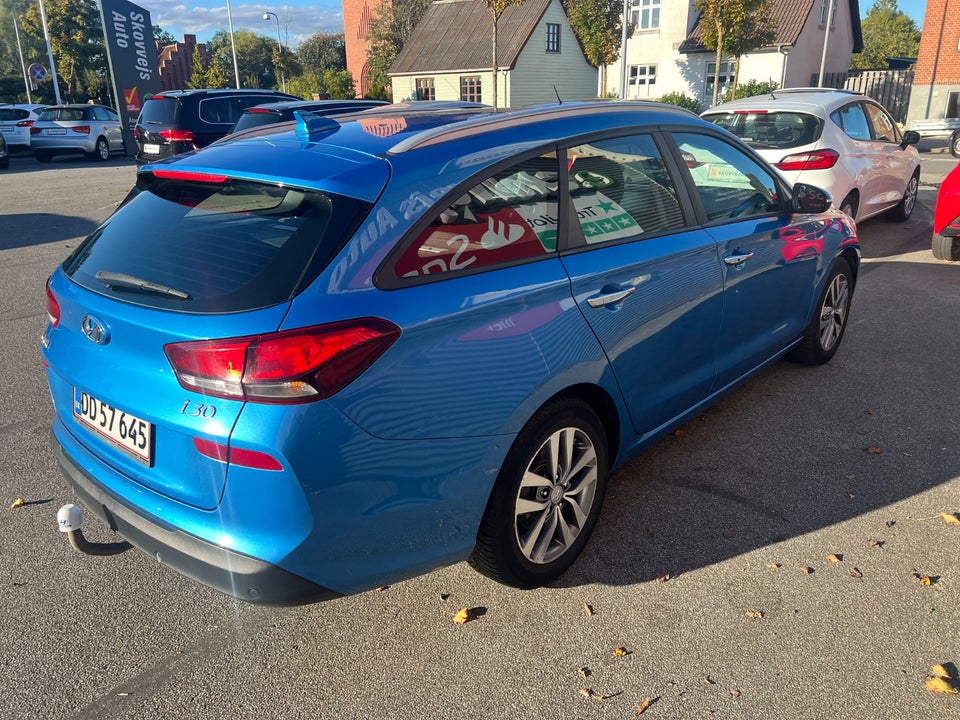 Hyundai i30 1,0 T-GDi Premium stc. 5d