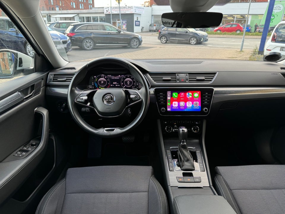 Skoda Superb 1,4 TSi iV Plus Combi DSG 5d