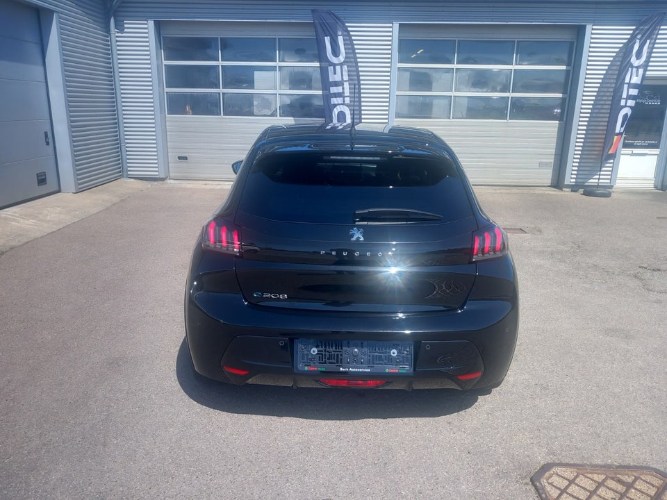 Peugeot e-208 50 Allure 5d