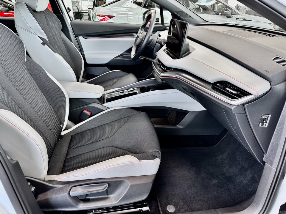 Skoda Elroq 85 iV Lodge 5d