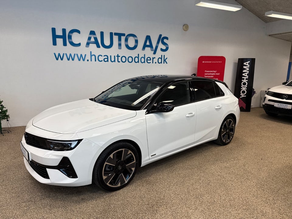 Opel Astra-e 54 Ultimate 5d