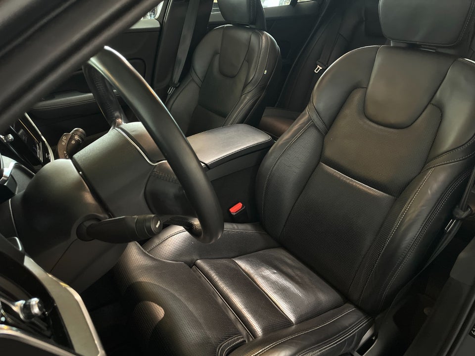 Volvo V60 2,0 T8 ReCharge Inscription aut. AWD 5d