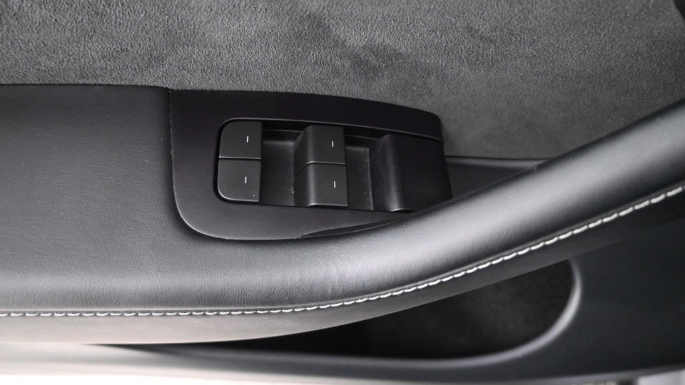 Tesla Model Y Performance AWD 5d