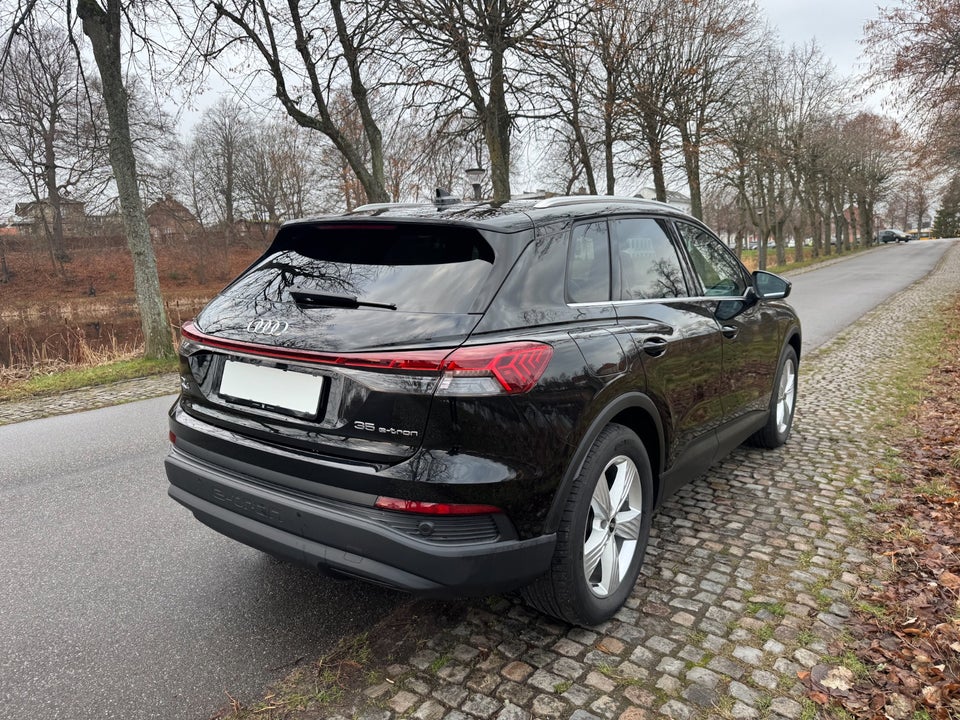 Audi Q4 e-tron 35  5d