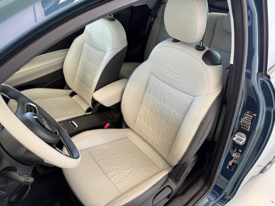 Fiat 500e 42 la Prima 3+1 4d