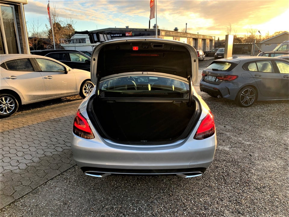 Mercedes C220 d 2,0 Avantgarde aut. 4d