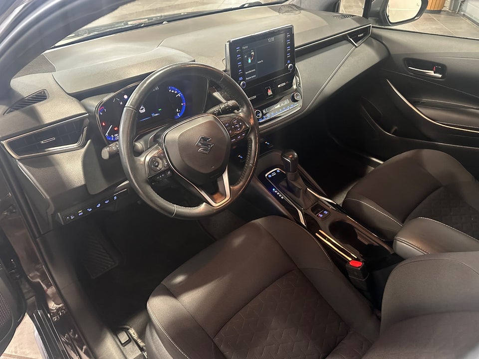 Suzuki Swace 1,8 HEV Exclusive stc. e-CVT 5d