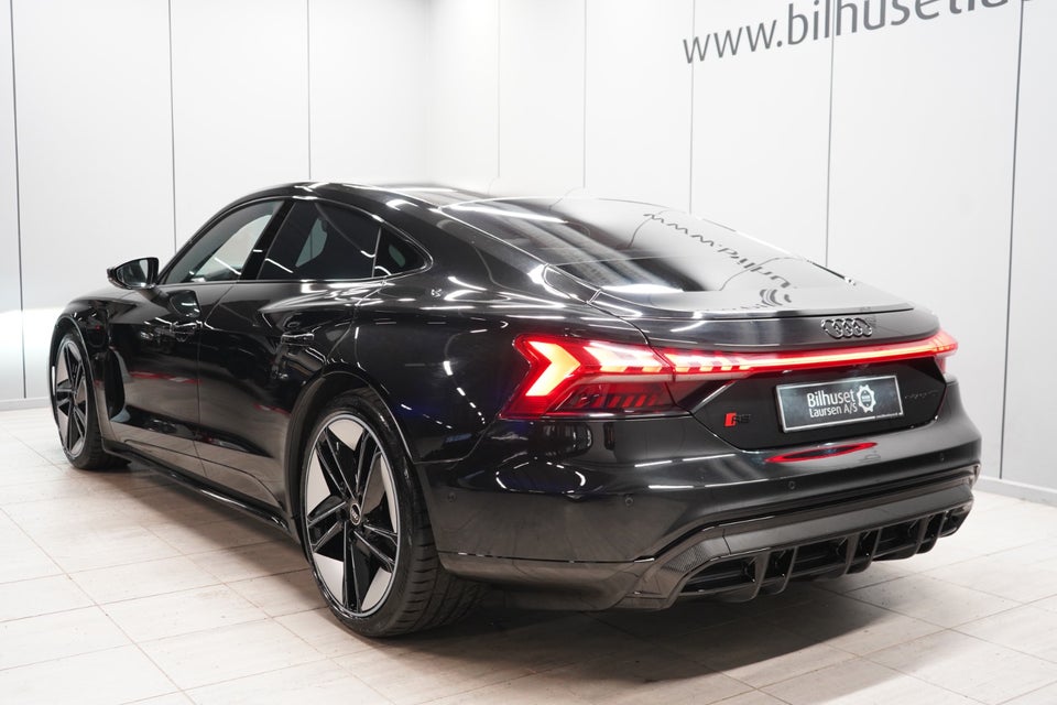 Audi RS e-tron GT quattro 4d
