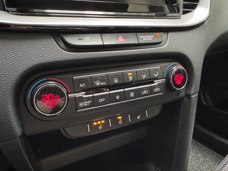 Kia Ceed 1,6 PHEV Prestige SW DCT 5d