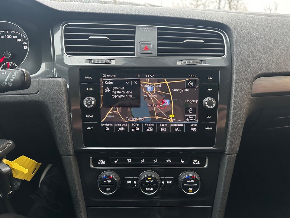 VW Golf VII 1,5 TSi 150 Comfortline Variant 5d