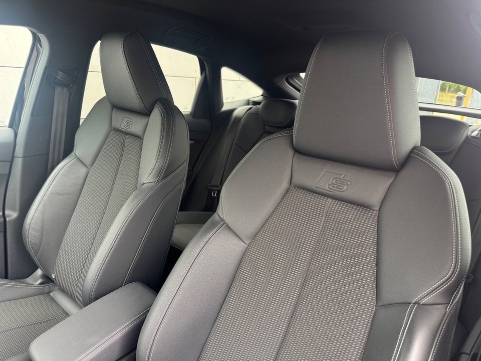 Audi Q4 e-tron 40 S-line Sportback 5d