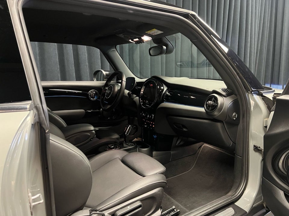 MINI Cooper SE Classic Trim 3d