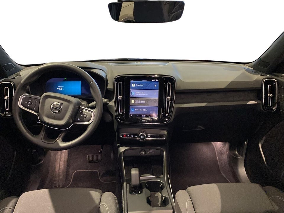 Volvo EX40 Standard Range Plus 5d