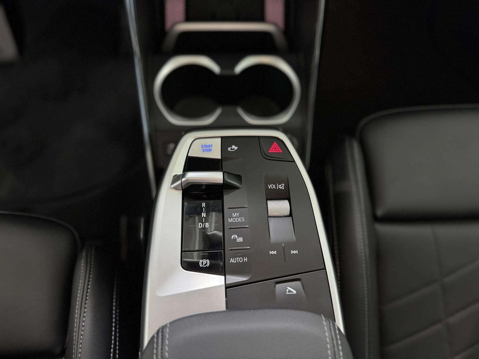 BMW iX2 eDrive20 M-Sport 5d