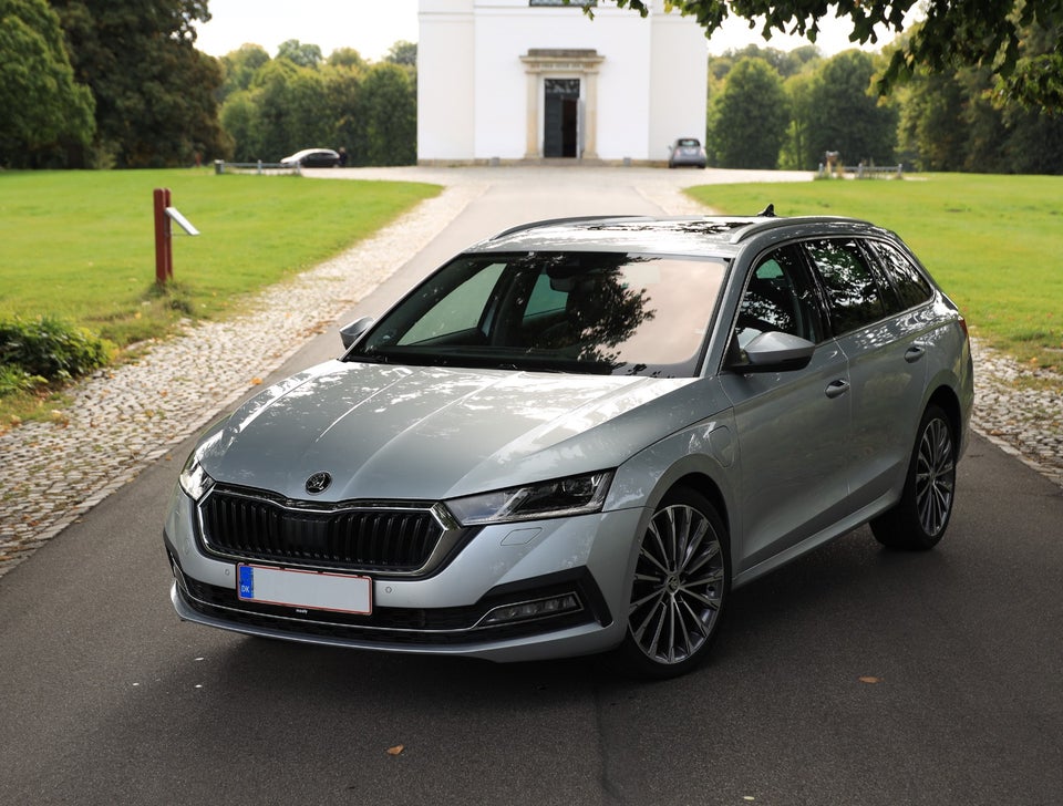 Skoda Octavia 1,4 TSi iV Plus Combi DSG 5d