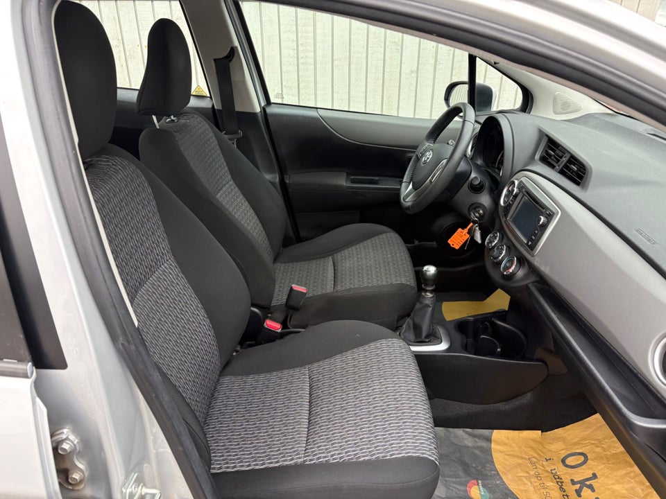 Toyota Yaris 1,3 VVT-i T2 Touch 5d