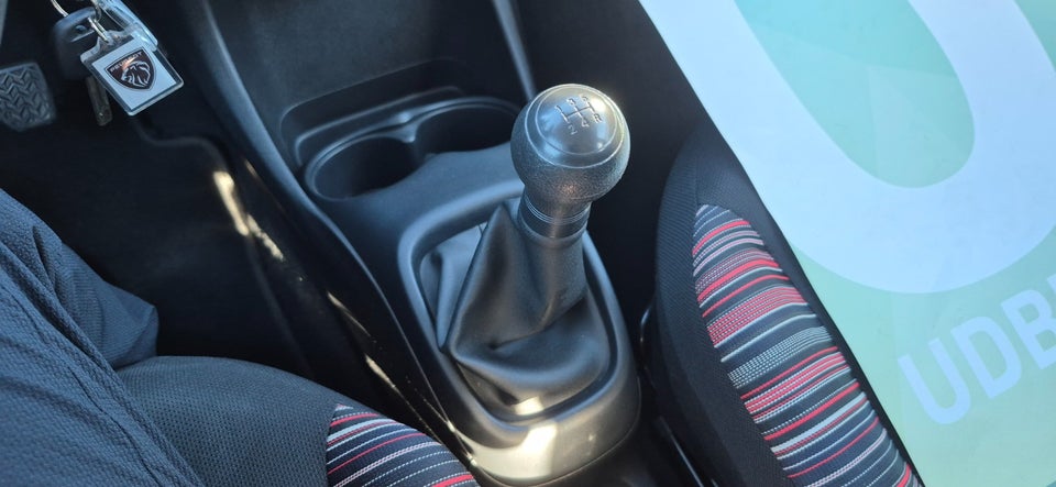 Citroën C1 1,2 PureTech Feel 5d