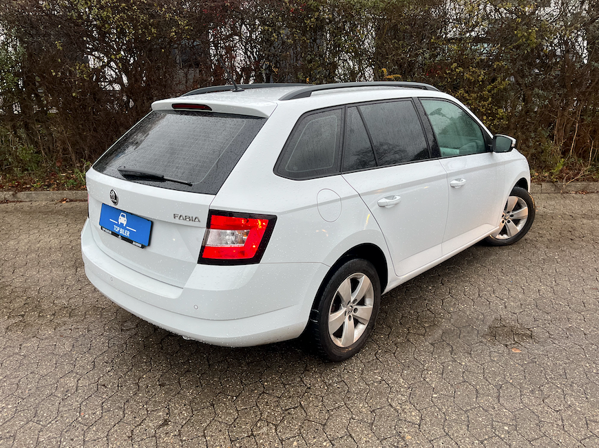 Skoda Fabia 1,0 TSi 110 Ambition Combi DSG 5d