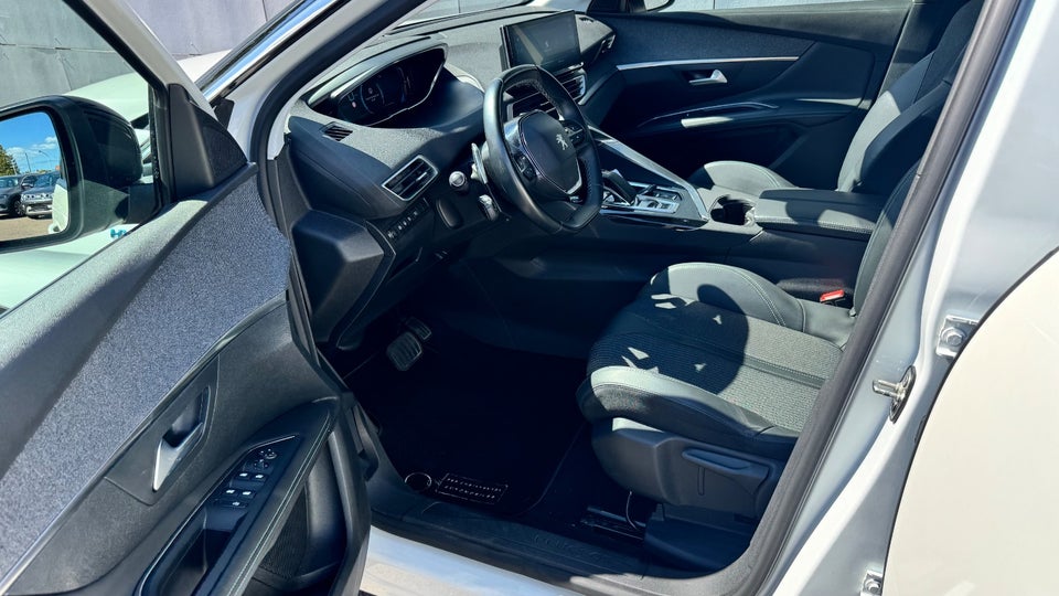 Peugeot 3008 1,6 Hybrid Allure Pack EAT8 5d