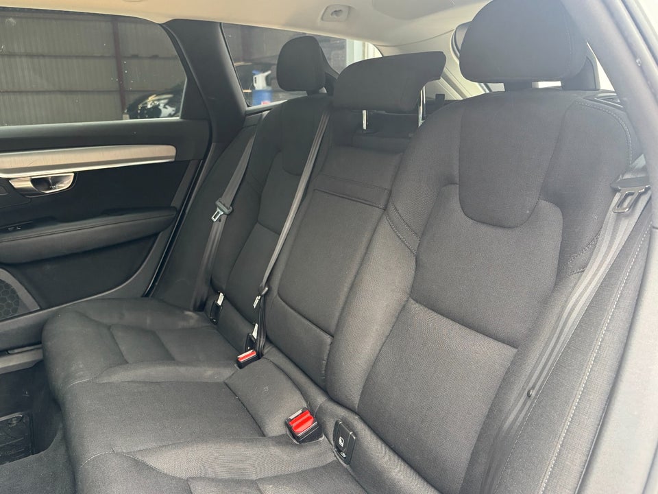 Volvo V90 2,0 D4 190 Momentum aut. 5d