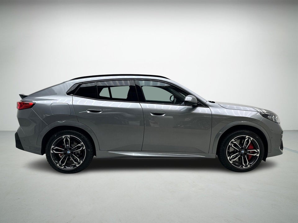 BMW iX2 xDrive30 M-Sport 5d