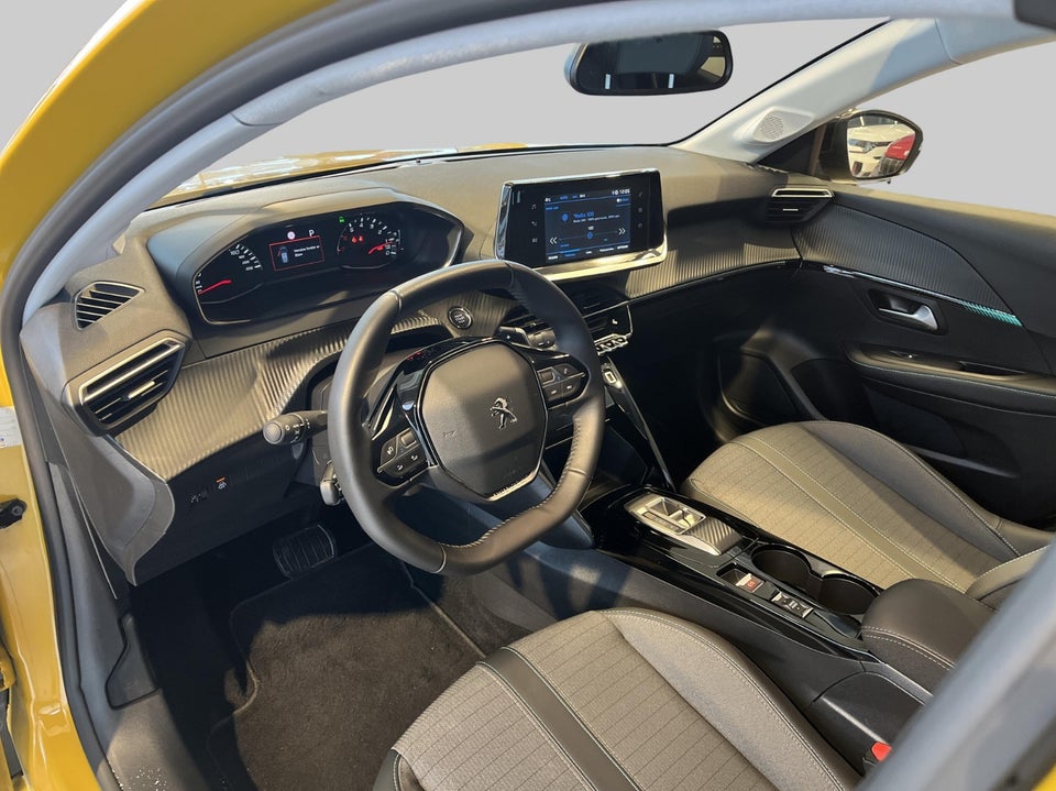 Peugeot 208 1,2 PureTech 100 Allure EAT8 5d