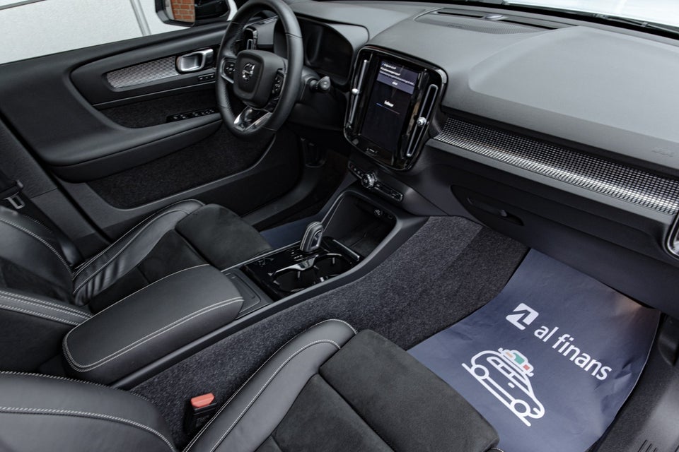 Volvo XC40 P8 ReCharge Twin Pro 5d