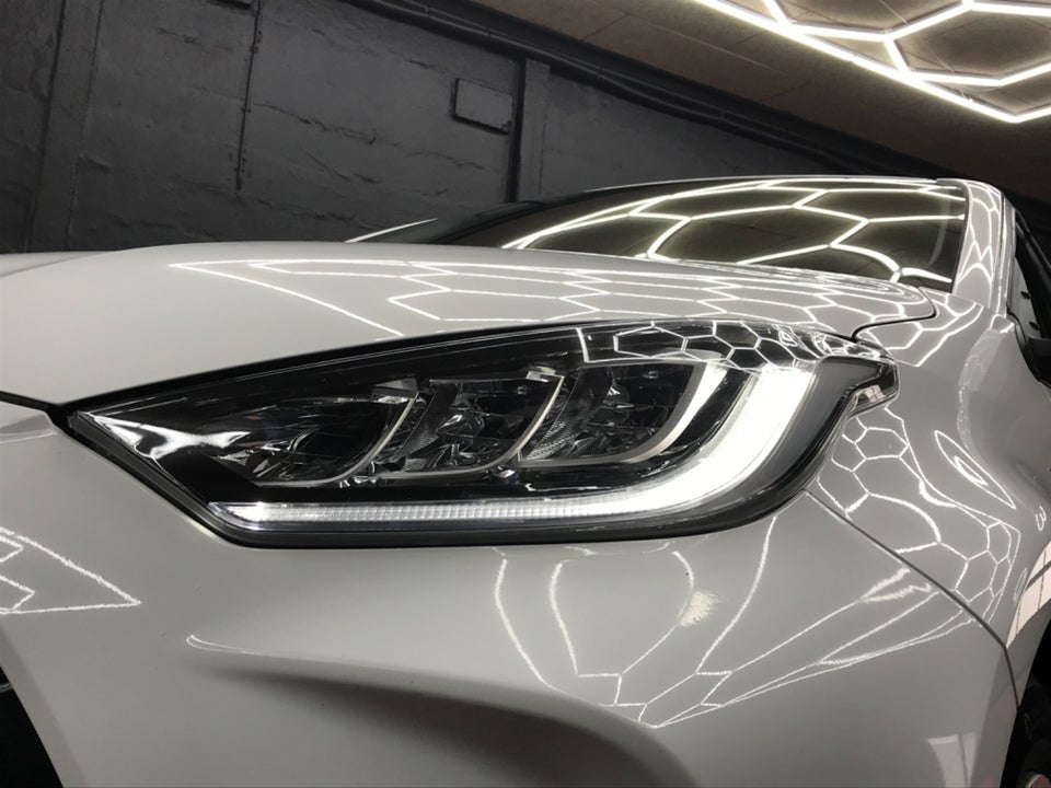 Toyota Yaris 1,5 Hybrid H3 Vision e-CVT 5d