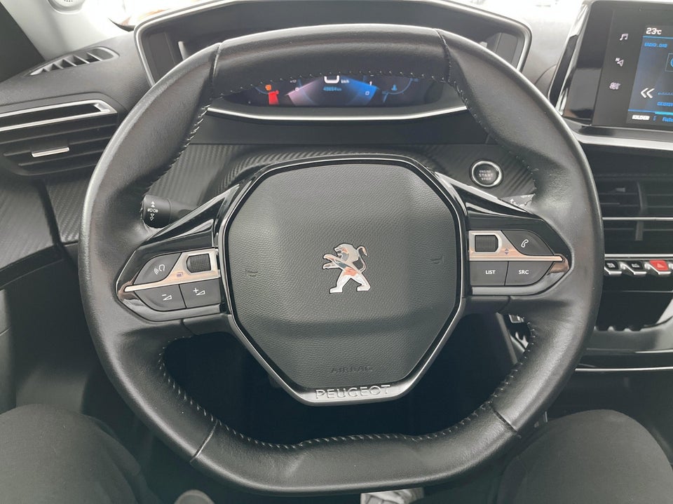 Peugeot 2008 1,2 PureTech 130 Allure Pack 5d