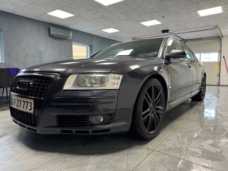 Audi A8 4,2 quattro Tiptr. lang 4d