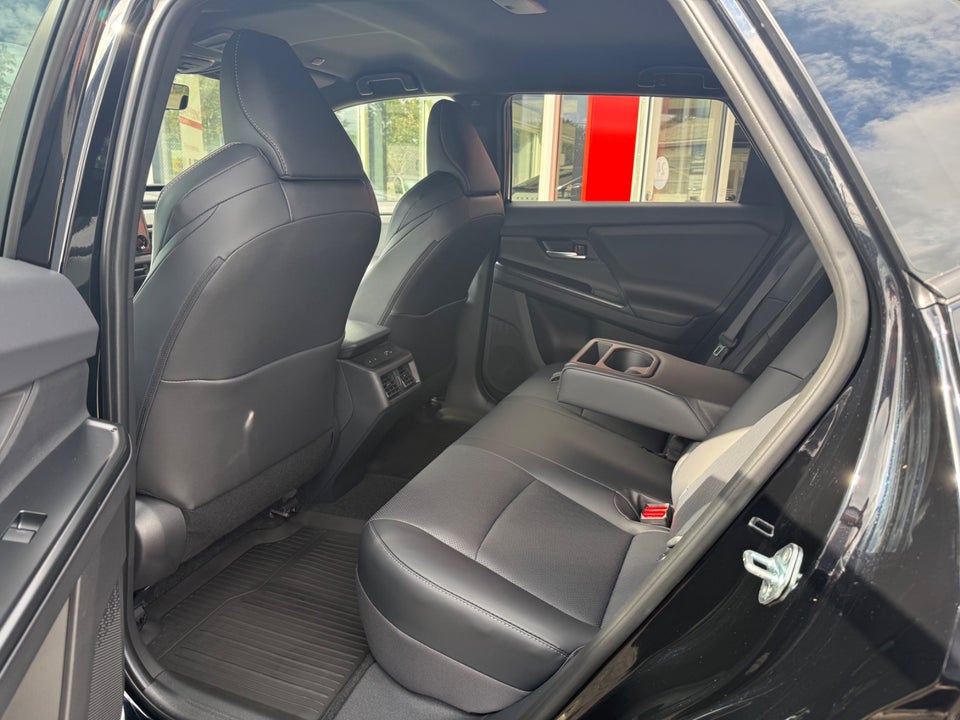 Subaru Solterra 73 Limited 5d