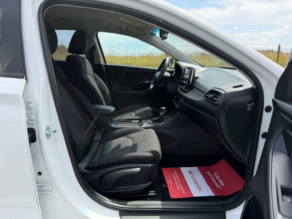 Hyundai i30 1,0 T-GDi Essential stc. DCT 5d