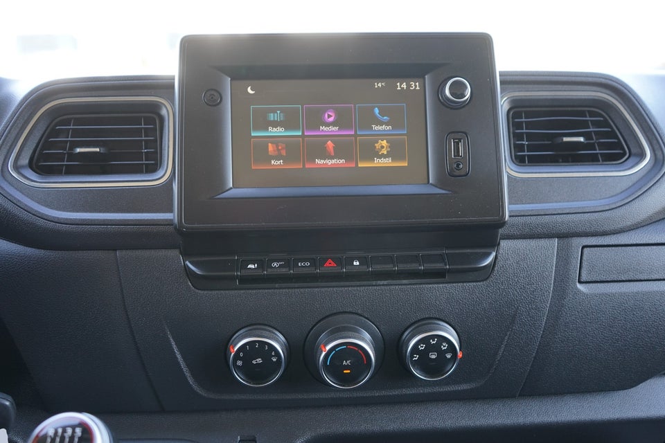 Renault Master IV T33 2,3 dCi 150 L2H2 Kassevogn