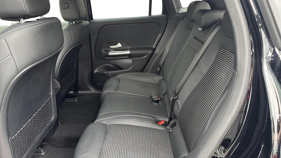 Mercedes EQA250 5d