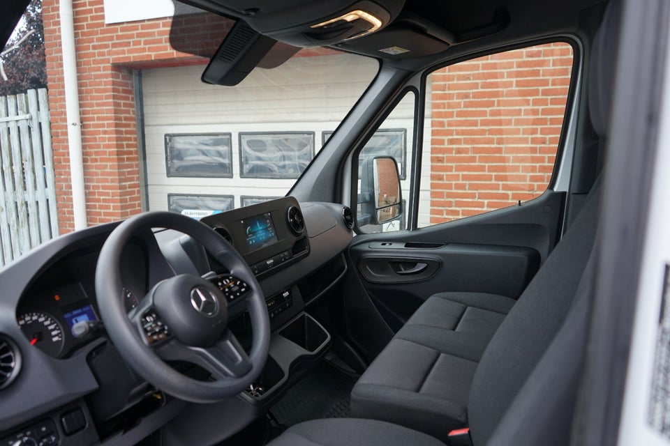 Mercedes Sprinter 317 2,0 CDi A3 Db.Kab aut. RWD 4d