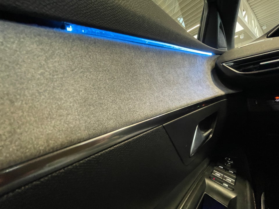 Peugeot 3008 1,6 Hybrid First GT EAT8 5d