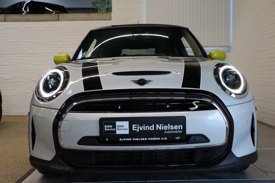 MINI Cooper SE Camden Edition 3d