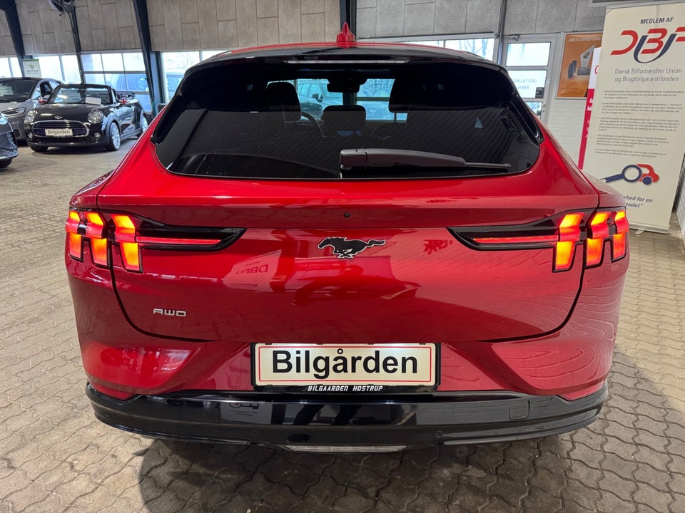 Ford Mustang Mach-E 88 Extended Range AWD 5d