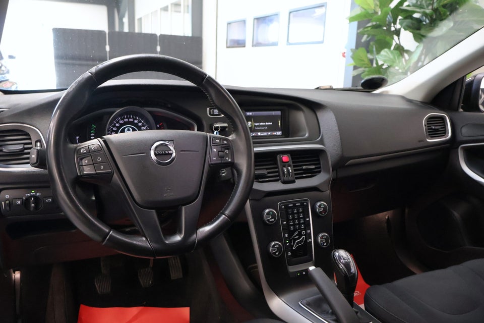 Volvo V40 2,0 D2 120 Eco 5d