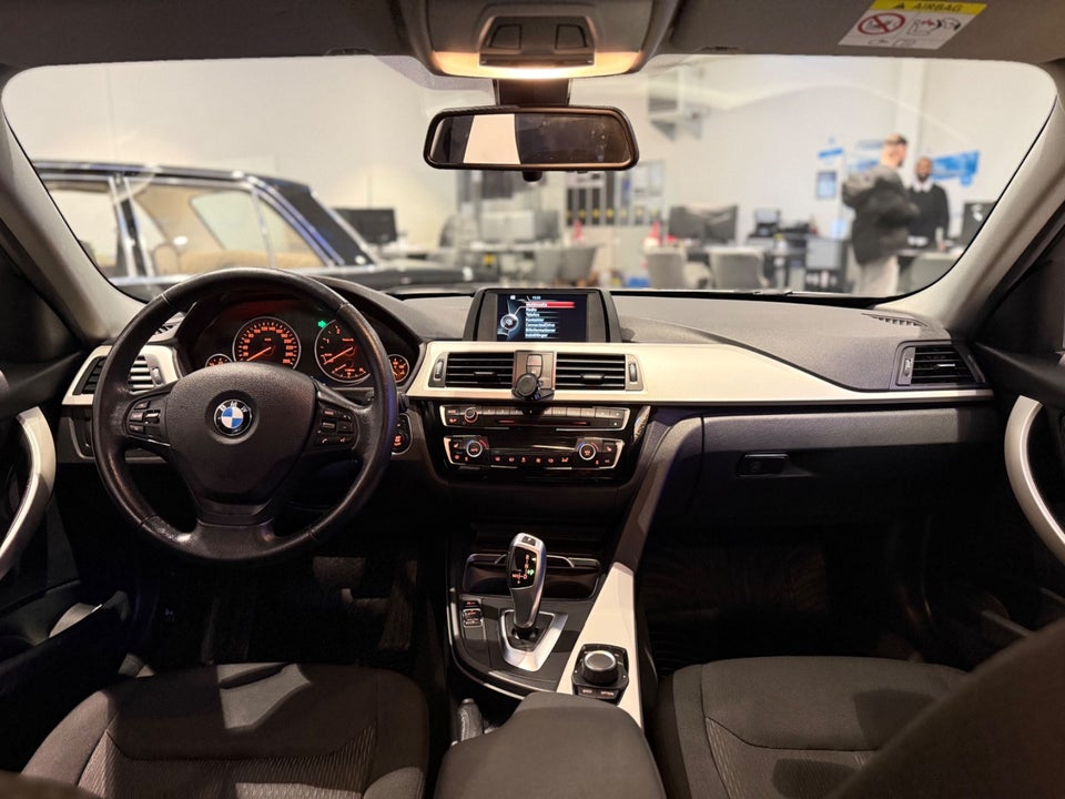 BMW 320d 2,0 aut. 4d