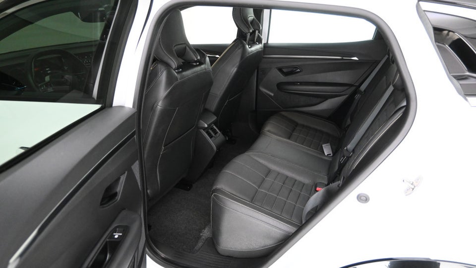 Renault Megane E-Tech 60 Iconic 5d