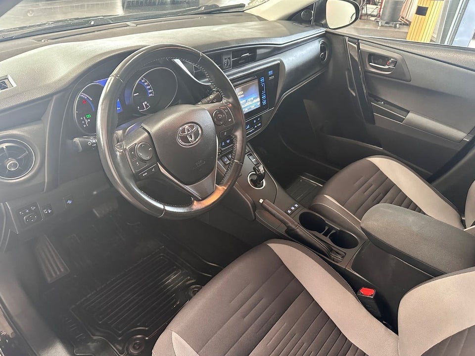 Toyota Auris 1,8 Hybrid H2 Comfort Touring Sports CVT Van 5d