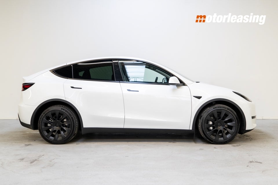 Tesla Model Y RWD 5d